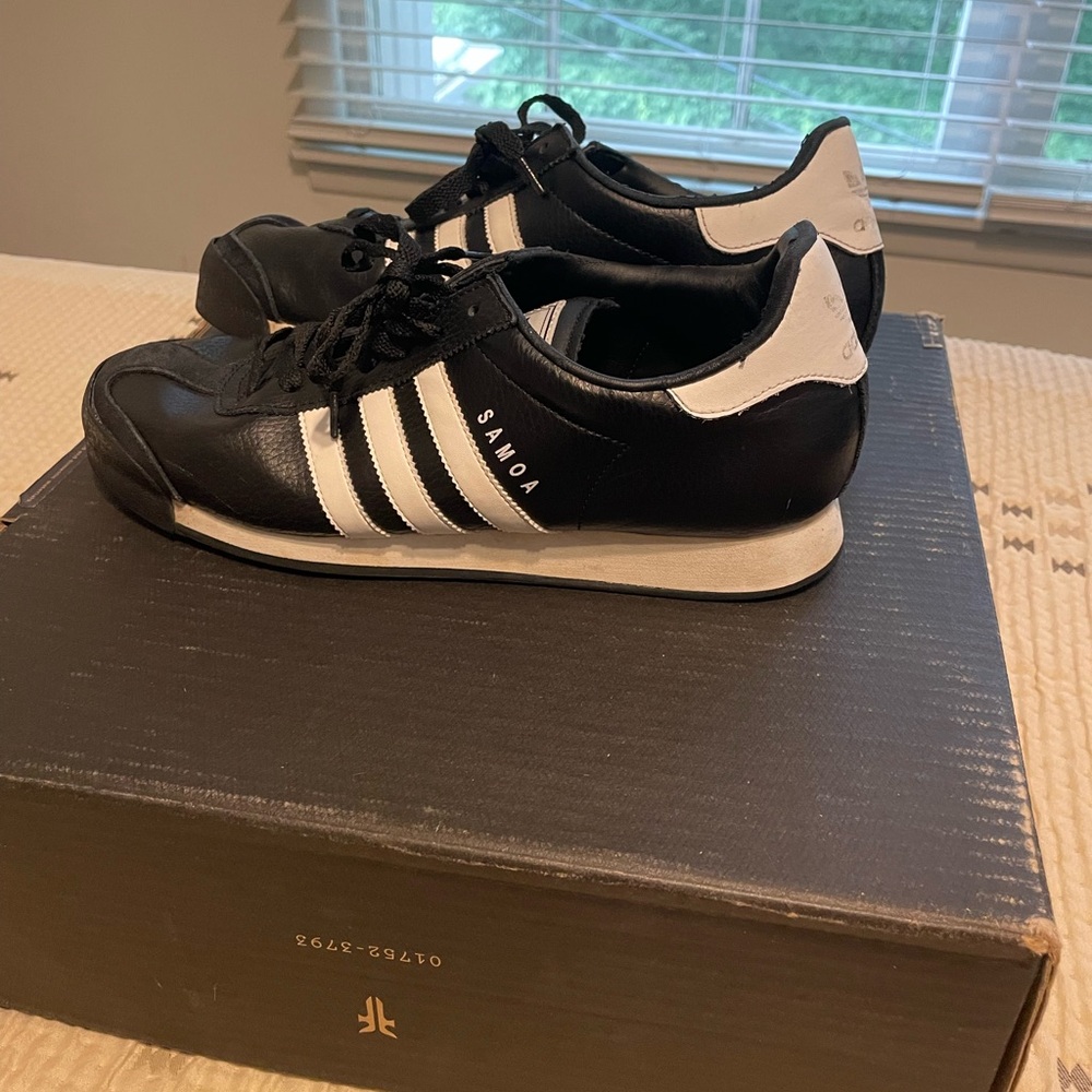 Adidas samoa size 9.5
